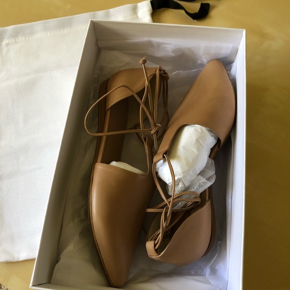 Vince 'Noella' Leather Lace-Up Flats - Picture 3 of 7